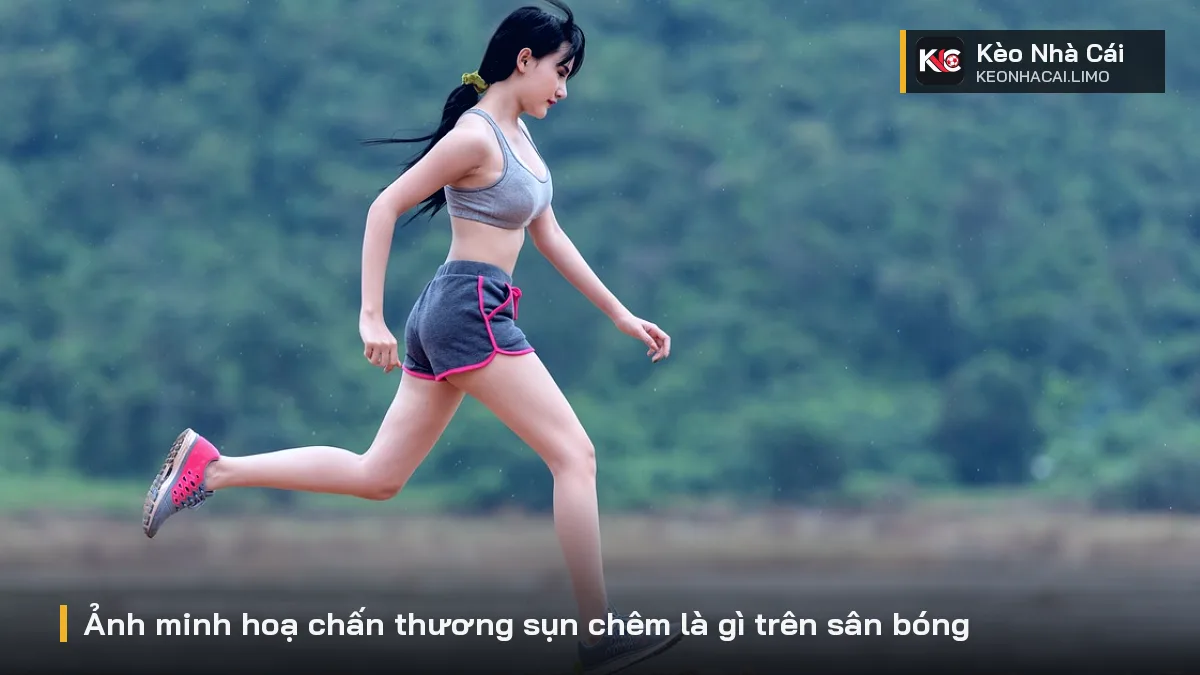 Ảnh minh hoạ chấn thương sụn chêm là gì trên sân bóng