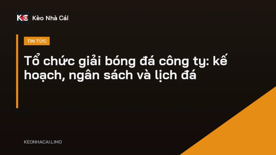 Nhân viên thi đấu sân 7 khi tổ chức giải bóng đá công ty
